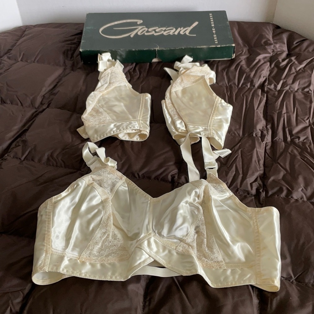 Vintage Gossard Uplift Bras Original Box with Three (3) size 32B bras